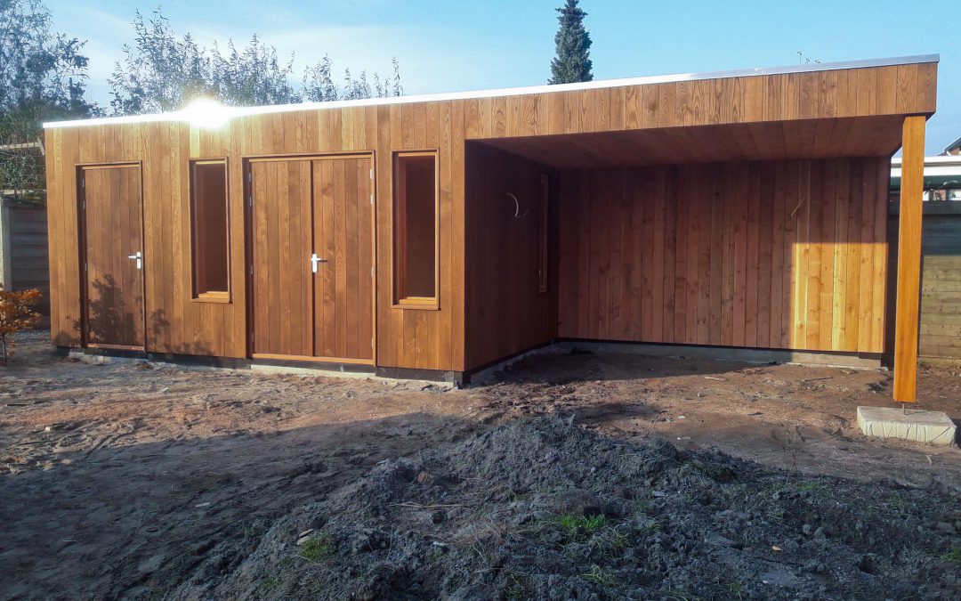 Luxe terrasoverkapping met berging